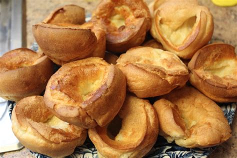  「Yorkshire Pudding」與英格蘭史：一個關於奇蹟的美味故事！